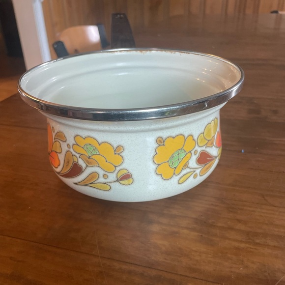 Vintage Retro Sanko Ware Country Flowers Porcelain Enameled Steel Pot Cookware - Picture 2 of 8